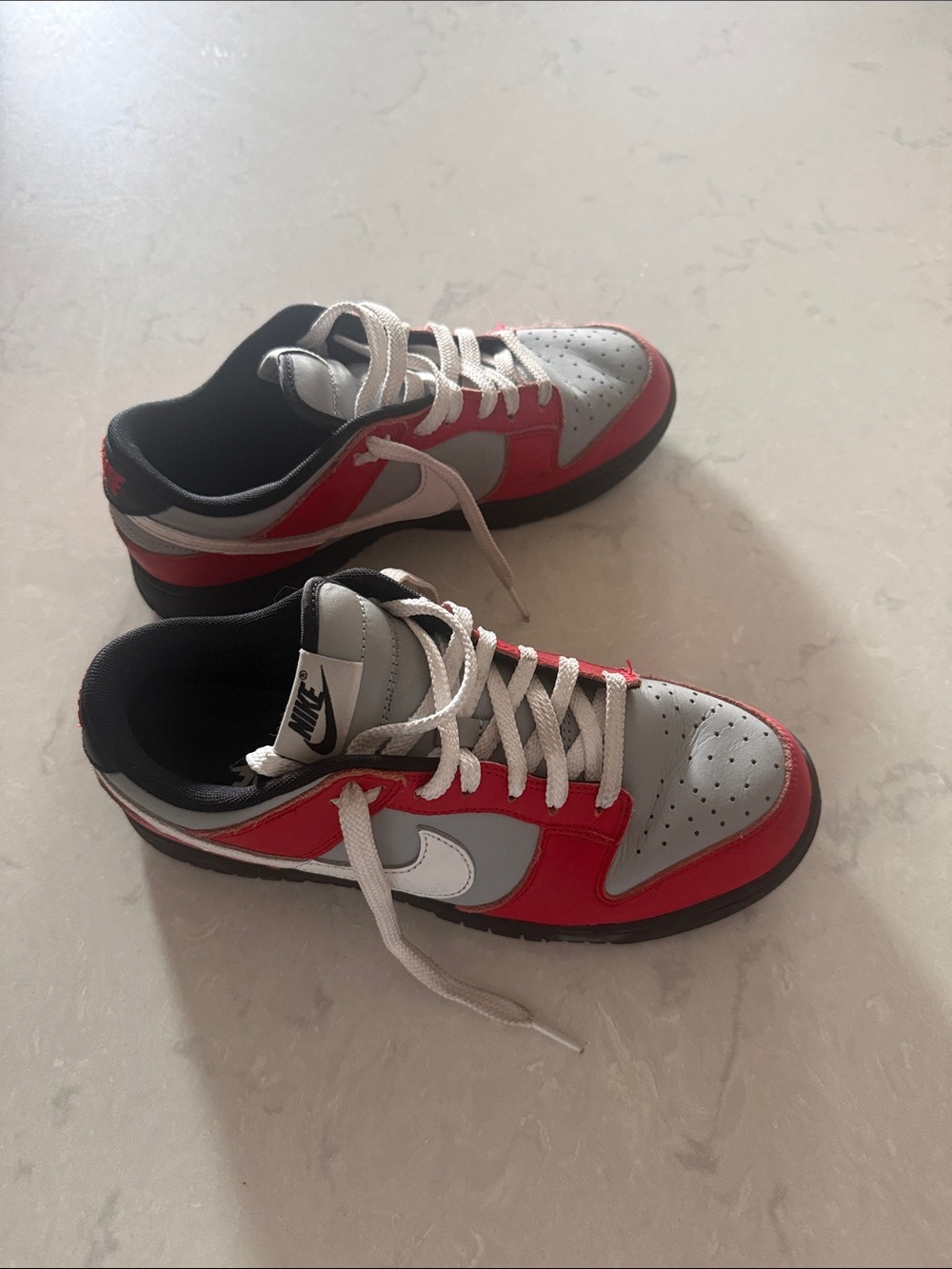 Nike Men’s Low-Top Sneakers - Red, Gray, White